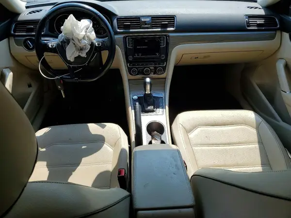1VWBA7A36JC052415 2018 VOLKSWAGEN PASSAT - Image 8