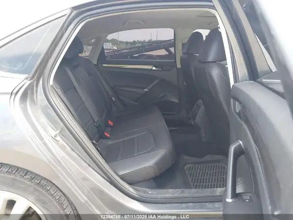 1VWBA7A36MC004580 2021 VOLKSWAGEN PASSAT - Image 8