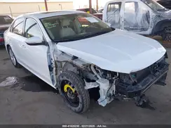 1VWBA7A37JC002767 2018 VOLKSWAGEN PASSAT
