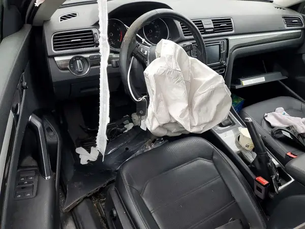 1VWBA7A37JC005877 2018 VOLKSWAGEN PASSAT - Image 8