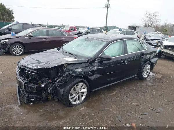 1VWBA7A37JC006446 2018 VOLKSWAGEN PASSAT - Image 2