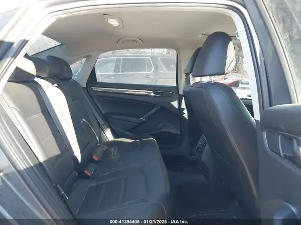 1VWBA7A37JC008536 2018 VOLKSWAGEN PASSAT - Image 8