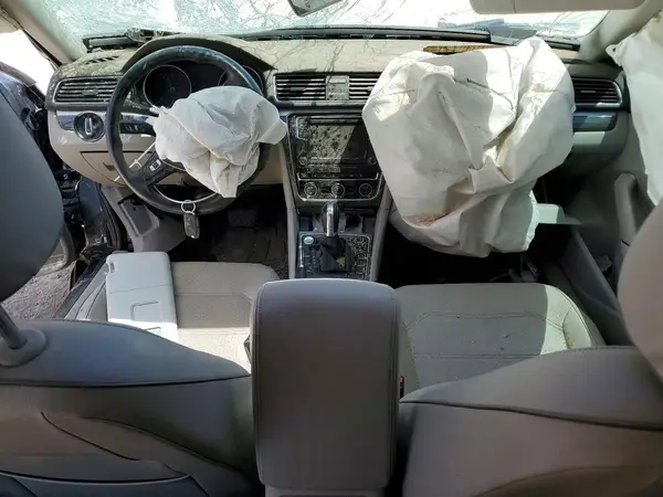 1VWBA7A37JC011940 2018 VOLKSWAGEN PASSAT - Image 8