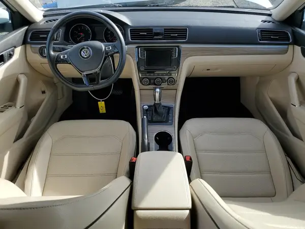 1VWBA7A37JC013672 2018 VOLKSWAGEN PASSAT - Image 8