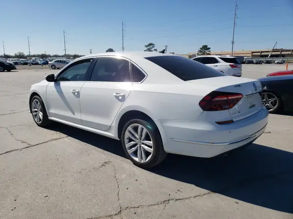 1VWBA7A37JC014692 2018 VOLKSWAGEN PASSAT - Image 2