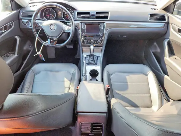 1VWBA7A37JC015907 2018 VOLKSWAGEN PASSAT - Image 8