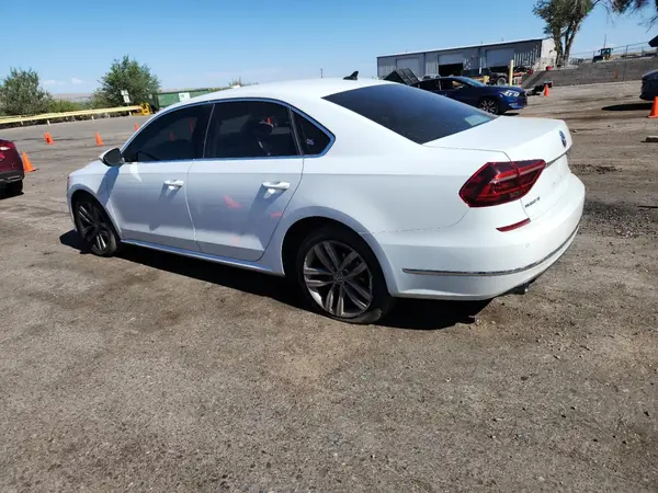 1VWBA7A37JC016216 2018 VOLKSWAGEN PASSAT - Image 2