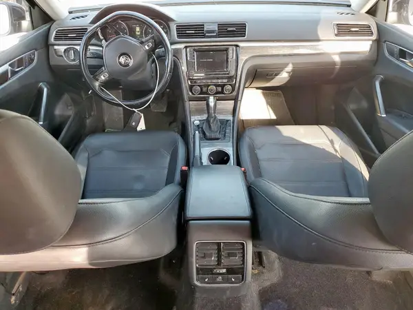 1VWBA7A37JC016250 2018 VOLKSWAGEN PASSAT - Image 8