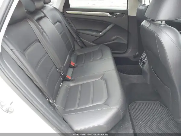 1VWBA7A37JC018502 2018 VOLKSWAGEN PASSAT - Image 8