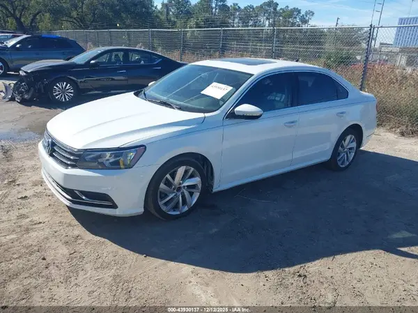 1VWBA7A37JC018547 2018 VOLKSWAGEN PASSAT - Image 2