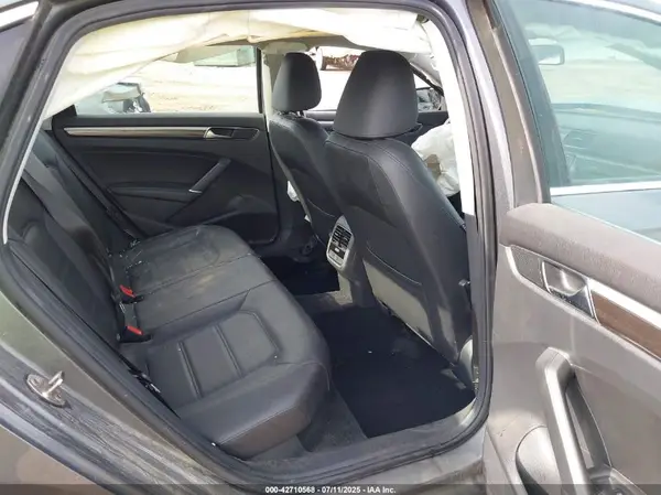 1VWBA7A37JC022503 2018 VOLKSWAGEN PASSAT - Image 8