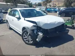 1VWBA7A37JC026597 2018 VOLKSWAGEN PASSAT