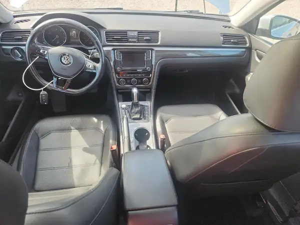 1VWBA7A37JC027006 2018 VOLKSWAGEN PASSAT - Image 8