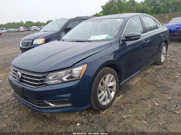 1VWBA7A37JC029256 2018 VOLKSWAGEN PASSAT - Image 2
