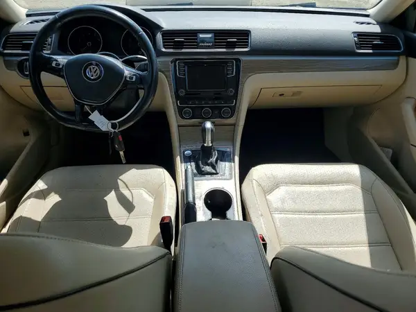 1VWBA7A37JC030939 2018 VOLKSWAGEN PASSAT - Image 8