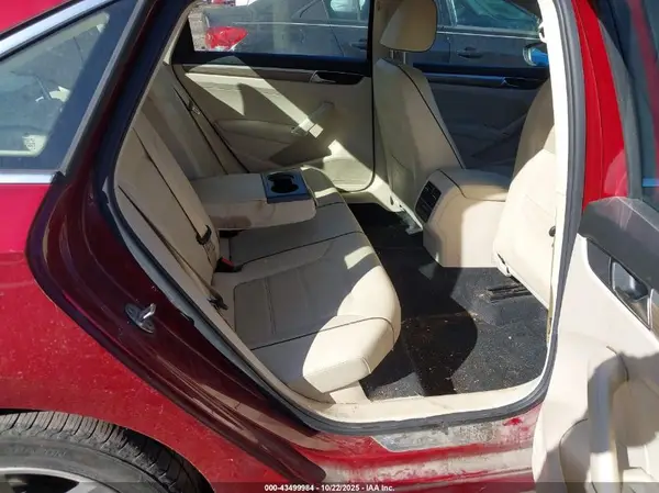 1VWBA7A37JC035042 2018 VOLKSWAGEN PASSAT - Image 8