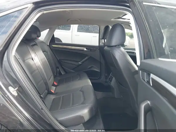 1VWBA7A37JC040726 2018 VOLKSWAGEN PASSAT - Image 8