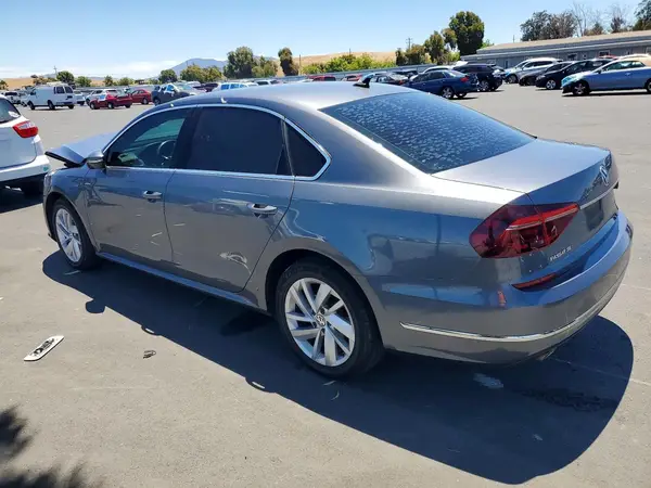 1VWBA7A37JC041133 2018 VOLKSWAGEN PASSAT - Image 2