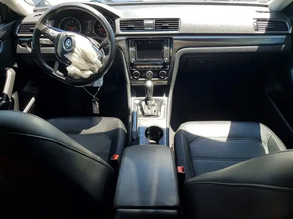 1VWBA7A37JC041133 2018 VOLKSWAGEN PASSAT - Image 8