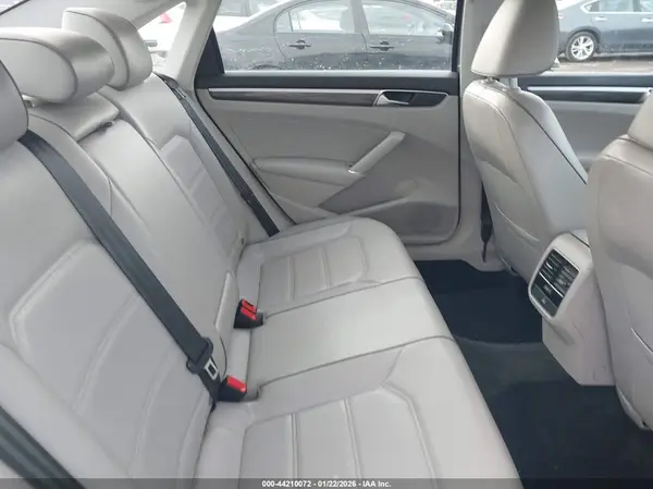 1VWBA7A37JC042203 2018 VOLKSWAGEN PASSAT - Image 8