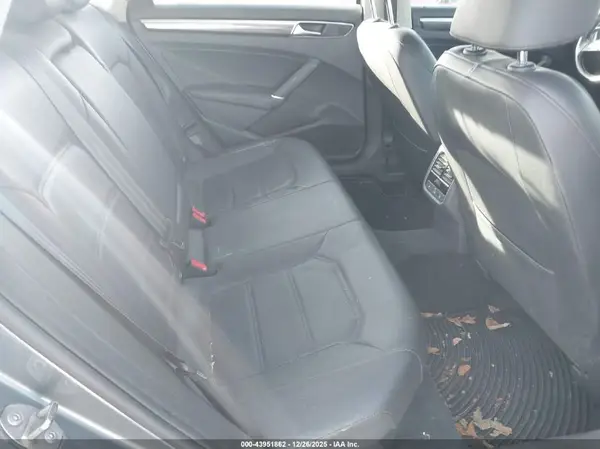 1VWBA7A37JC042993 2018 VOLKSWAGEN PASSAT - Image 8