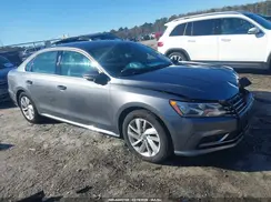 1VWBA7A37JC043058 2018 VOLKSWAGEN PASSAT