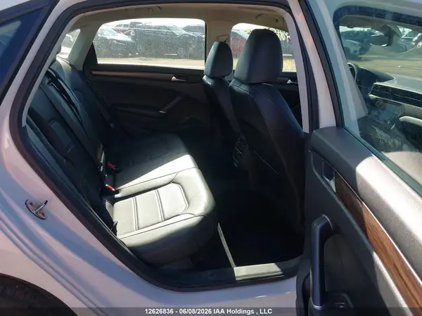 1VWBA7A37NC008929 2022 VOLKSWAGEN PASSAT - Image 8