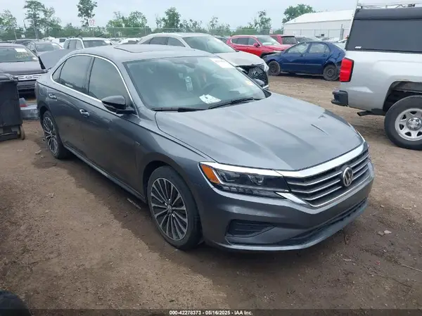 1VWBA7A37NC009630 2022 VOLKSWAGEN PASSAT - Image 1