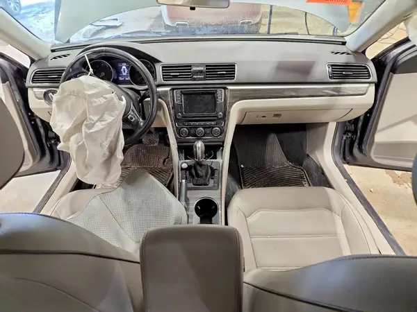 1VWBA7A38JC005919 2018 VOLKSWAGEN PASSAT - Image 8