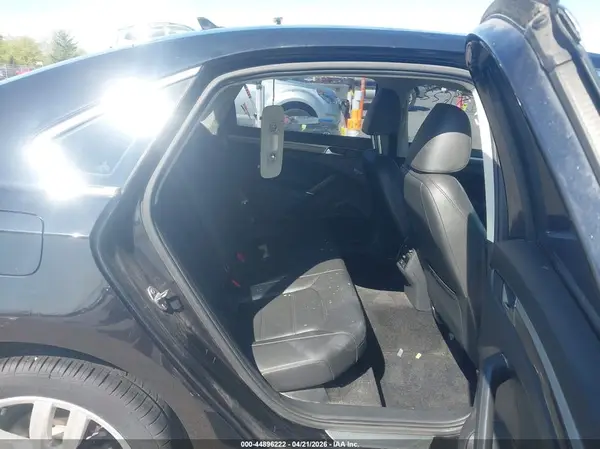1VWBA7A38JC008657 2018 VOLKSWAGEN PASSAT - Image 8