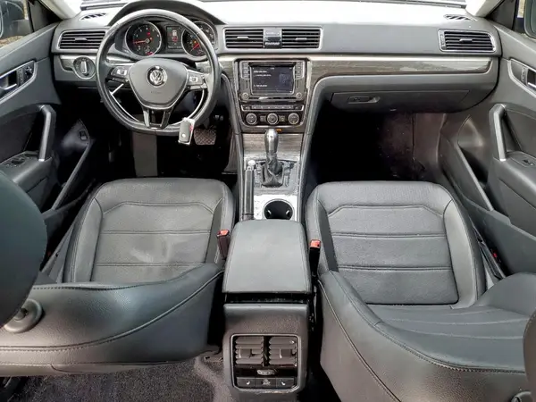 1VWBA7A38JC008772 2018 VOLKSWAGEN PASSAT - Image 8