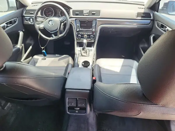 1VWBA7A38JC009727 2018 VOLKSWAGEN PASSAT - Image 8