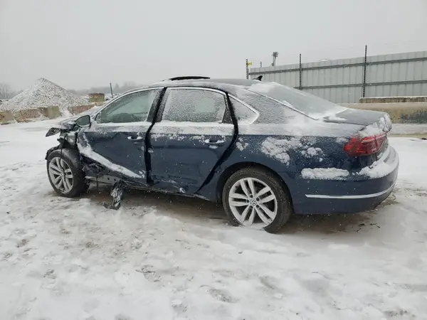 1VWBA7A38JC014684 2018 VOLKSWAGEN PASSAT - Image 2
