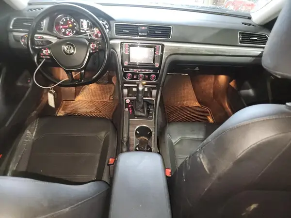 1VWBA7A38JC016676 2018 VOLKSWAGEN PASSAT - Image 8