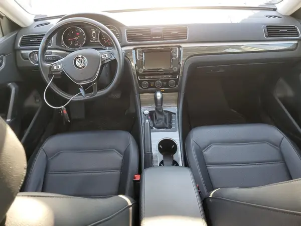 1VWBA7A38JC017746 2018 VOLKSWAGEN PASSAT - Image 8