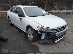 1VWBA7A38JC022042 2018 VOLKSWAGEN PASSAT