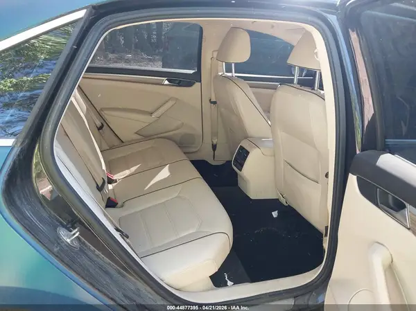 1VWBA7A38JC031517 2018 VOLKSWAGEN PASSAT - Image 8
