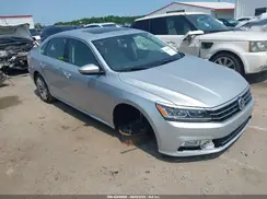 1VWBA7A38JC040945 2018 VOLKSWAGEN PASSAT