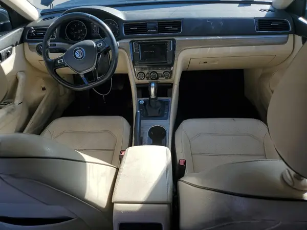1VWBA7A38JC041030 2018 VOLKSWAGEN PASSAT - Image 8