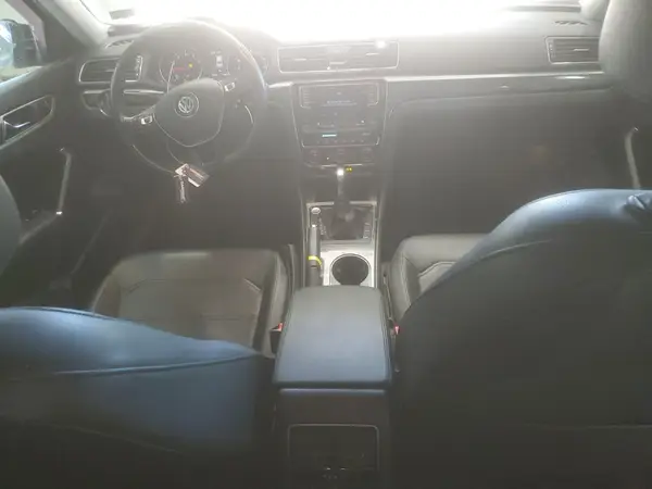 1VWBA7A38JC042257 2018 VOLKSWAGEN PASSAT - Image 8