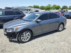 1VWBA7A38JC043764 2018 VOLKSWAGEN PASSAT