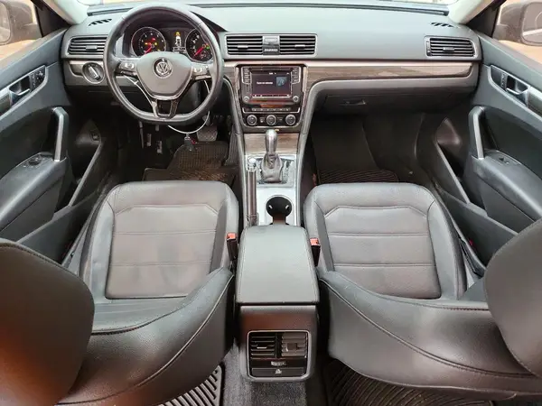 1VWBA7A39JC010482 2018 VOLKSWAGEN PASSAT - Image 8