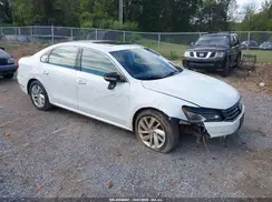 1VWBA7A39JC016993 2018 VOLKSWAGEN PASSAT