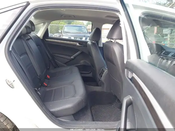 1VWBA7A39JC016993 2018 VOLKSWAGEN PASSAT - Image 8
