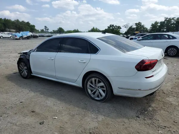 1VWBA7A39JC020705 2018 VOLKSWAGEN PASSAT - Image 2