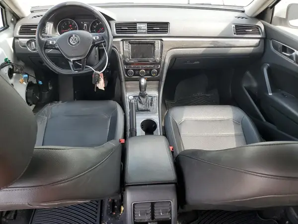 1VWBA7A39JC020705 2018 VOLKSWAGEN PASSAT - Image 8