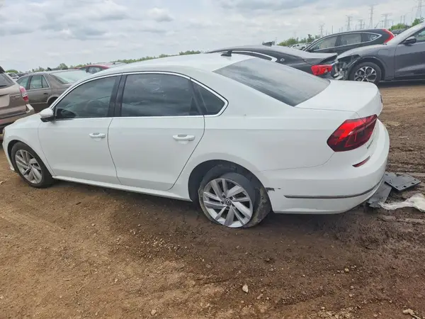 1VWBA7A39JC021983 2018 VOLKSWAGEN PASSAT - Image 2