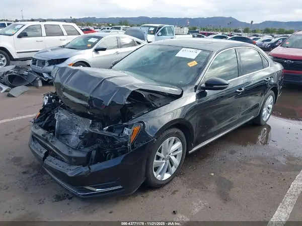 1VWBA7A39JC024432 2018 VOLKSWAGEN PASSAT - Image 2