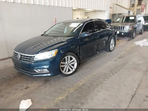 1VWBA7A39JC028223 2018 VOLKSWAGEN PASSAT - Image 2