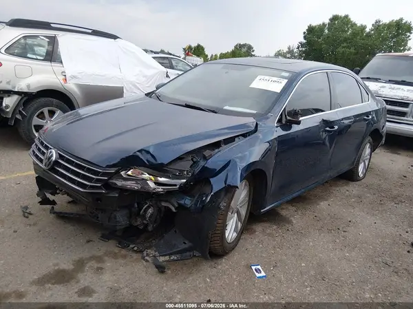 1VWBA7A39JC030618 2018 VOLKSWAGEN PASSAT - Image 2